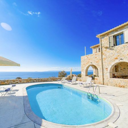 Villa Dioni Ena بيرغوس المظهر الخارجي الصورة