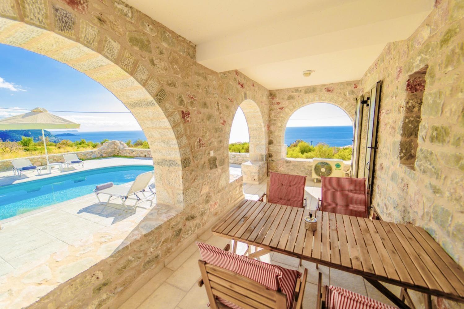 Villa Dioni Ena بيرغوس المظهر الخارجي الصورة